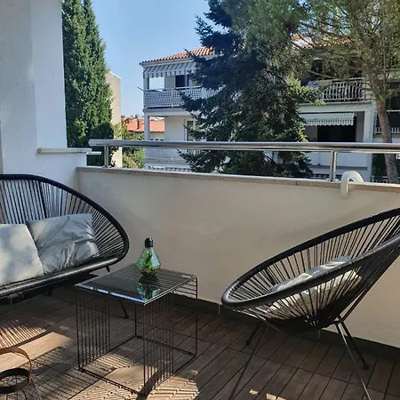 - 50 Meters From Sea דירה *