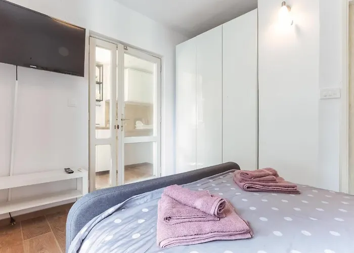 - 50 Meters From Sea Appartamento Porec